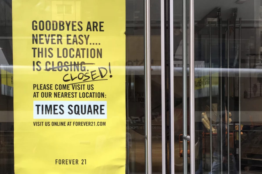 From Riches to Rags- Forever 21 in  NY Times Square, has officially closed down permanently. It’s one of the first few 350 planned to be closed down.
