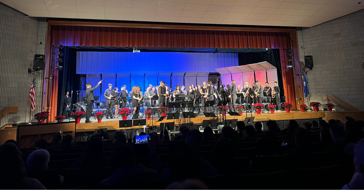 One%2C+two%2C+ready+and%E2%80%A6+--+The+Farmington+High+School+%28FHS%29+band+up+on+the+auditorium+stage.+They+performed+for+families%2C+staff%2C+and+even+other+students+during+their+Winter+Concert+Series.+